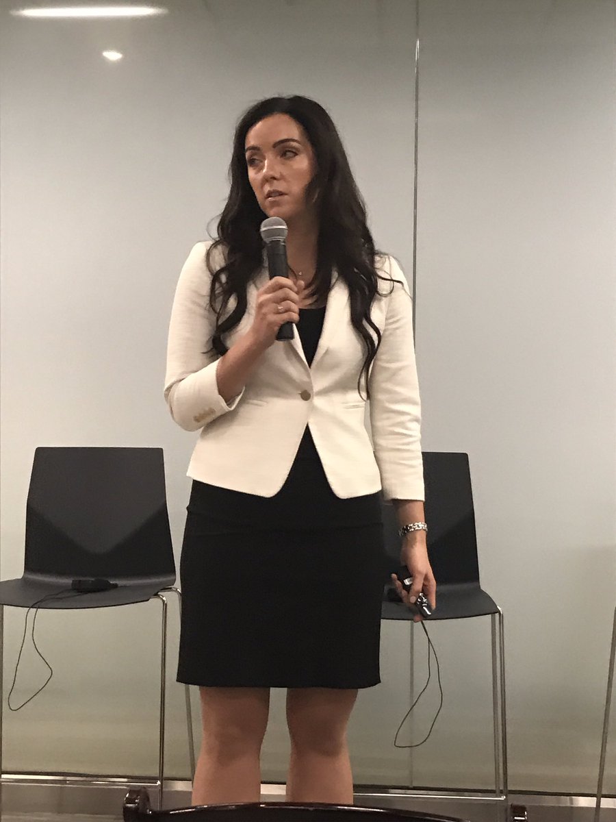 tmravi's tweet image. Autonomous navigation by @DrCrystalV "Women in Data Science" @VerizonVentures #hivedata