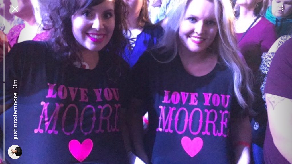JenniferOnkst's tweet photo. @JustinColeMoore Amazing concert! 😍😍😍😍 @Nscott4280 https://t.co/pMjBySwiOP