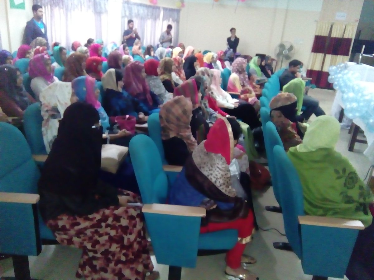 dutta_sauradeep's tweet image. Event is going on with great response @mozilla @mozillaBD @mozTechSpeakers @MozLearn @aframevr 
#WebVRctg