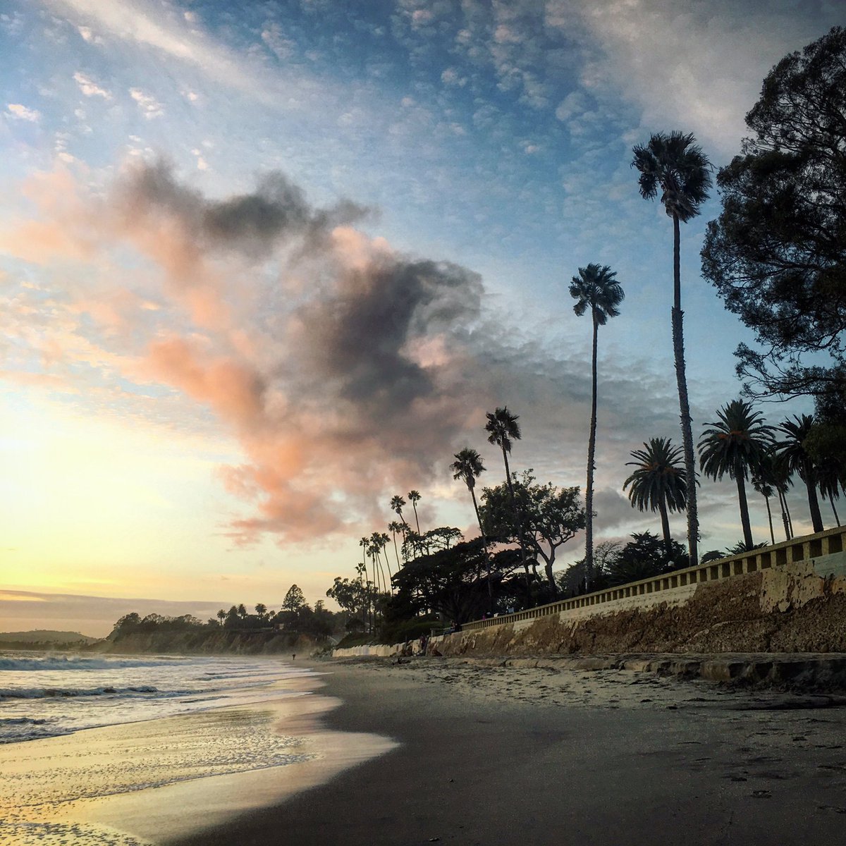 eyeseesb's tweet photo. The beauty of Santa Barbara turns from ordinary to extraordinary every day!
https://t.co/CYQZYlk7qR photography tours.
#thisisSB #seeSB https://t.co/eMsMUvVeCl