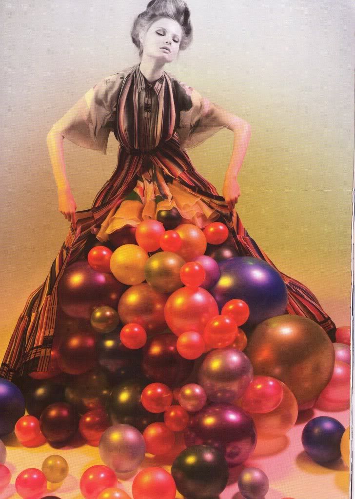 HAL909's tweet image. RT @noveliciouss The first duty of the novelist is to entertain.It is a moral duty.
Donna Tartt
MAGDALENA FRACKOWIAK