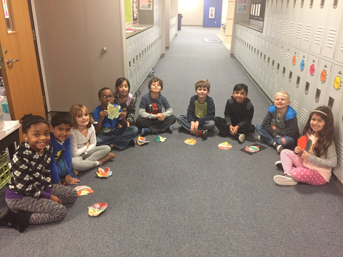 Thank you, Mrs. Manley, for helping us create leaves from clay!#bearshine@bennettes