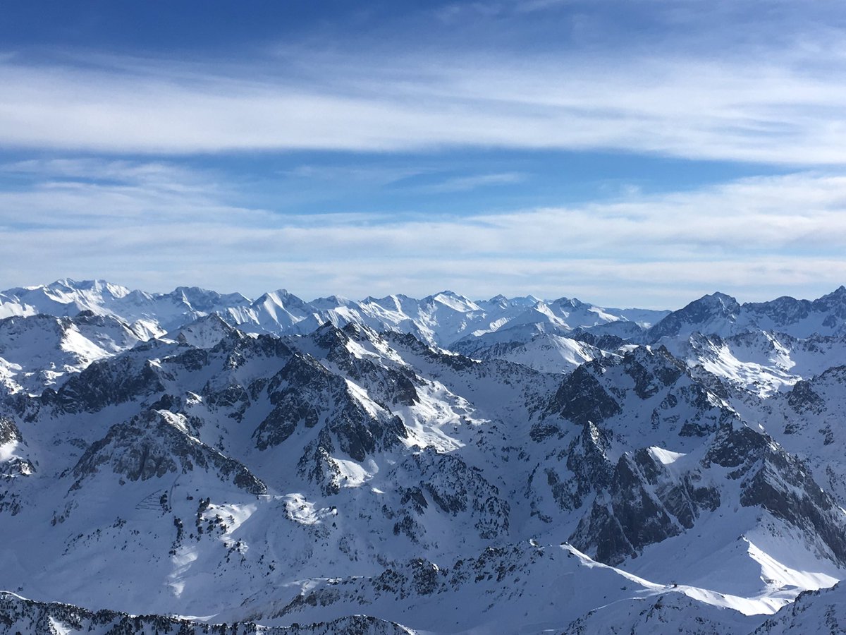 OlivierFloch's tweet photo. Superbe journée hier au @PicduMidi avec le #M2CPEM @iaetoulouse @VernetteE https://t.co/mpxkw7VXXc