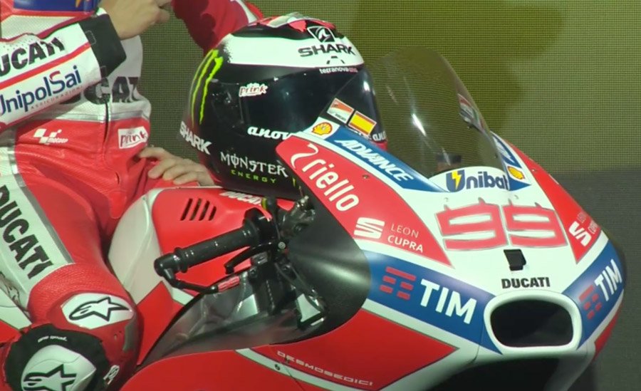 #ForzaDucati 
#MotoGP
#DesmoSediciGP