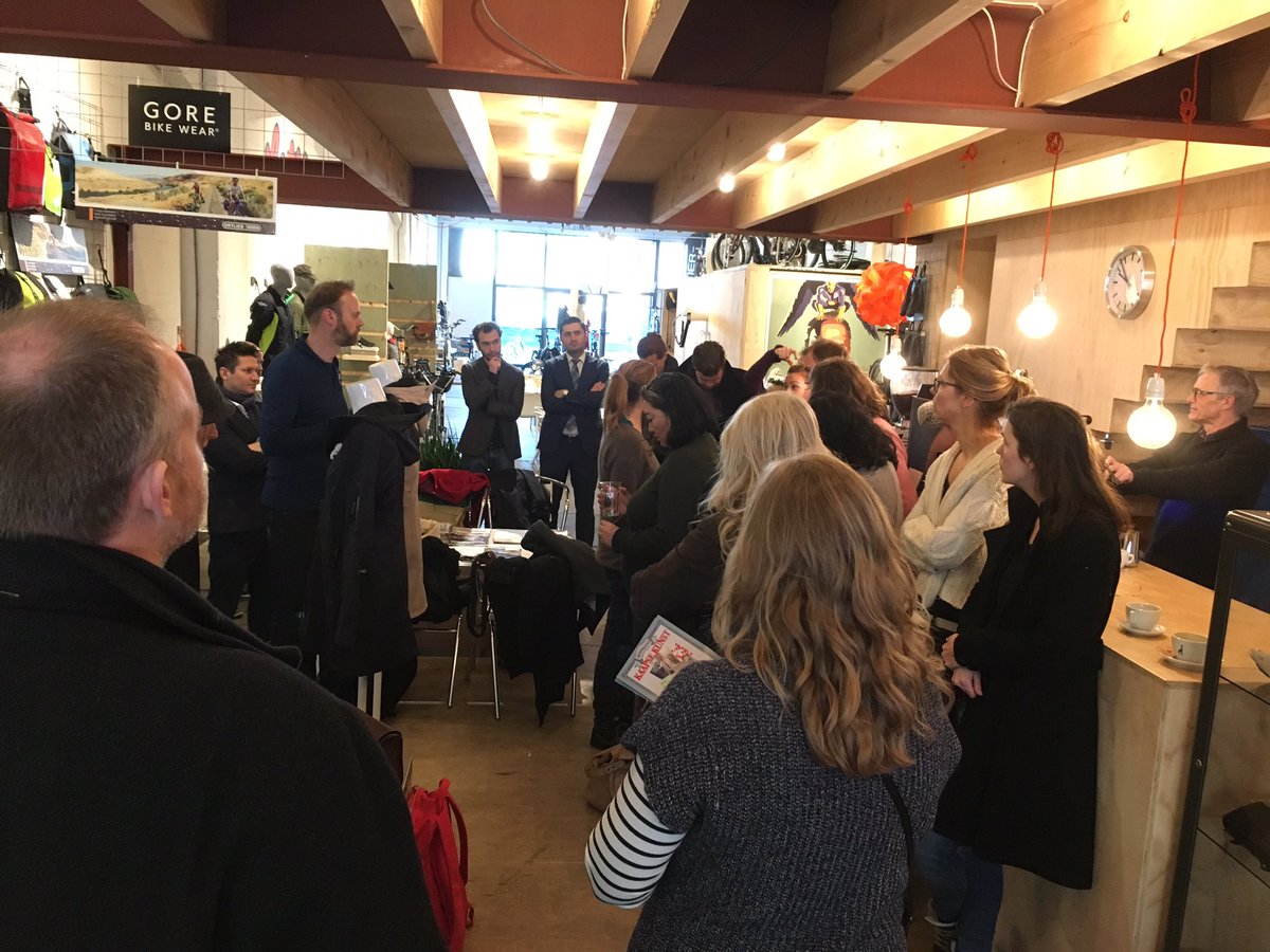 FemkeAkkerman's tweet photo. Ondernemersontbijt #Katendrecht met heerlijke pannenkoekjes van Lillith, die net gevestigd zijn op #deKaap. @letscrooze @OVKatendrecht https://t.co/pKM0epmphb