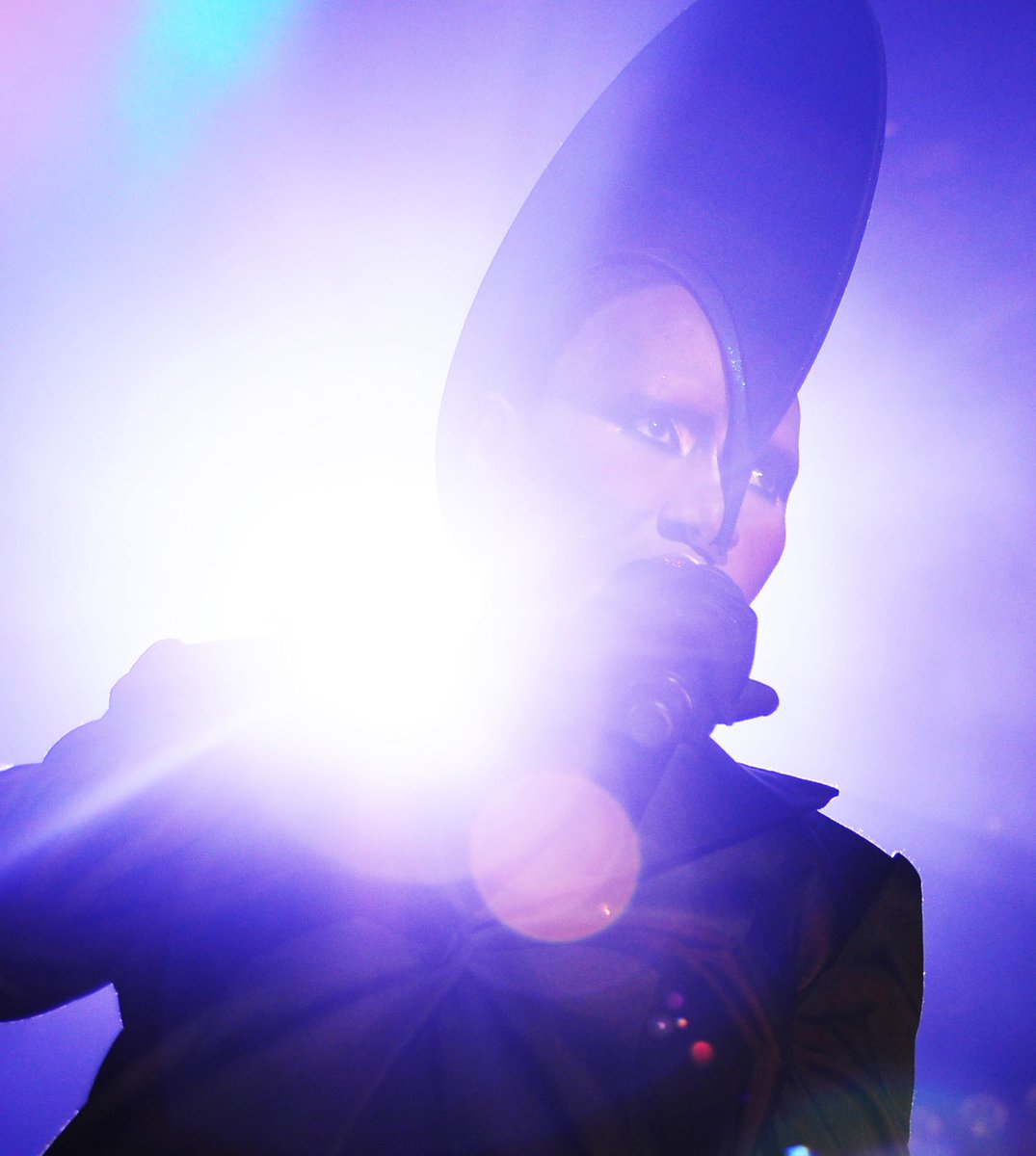 DLTMagic's tweet photo. Inspirational icon @Miss_GraceJones, shot by @bethcrockatt. See more in our Photo Issue --> https://t.co/7La3A82ogf! https://t.co/Sa4ONIjExn