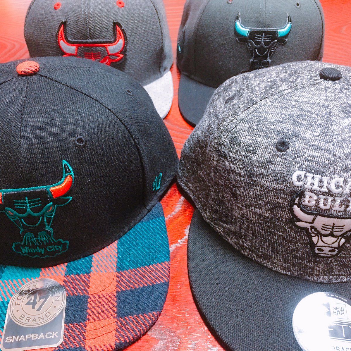 Amaranthus_ymnf's tweet photo. ブルズ!!!!!
#ChicagoBulls
#NEWERA
#ADJUSTABLEFIT
#FORTYSEVEN
#CAP https://t.co/kBWmJoCmvX
