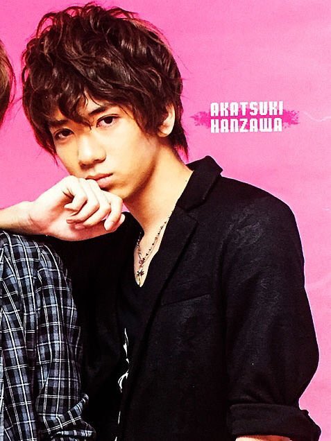 turu_west's tweet photo. リアルにショックがでかすぎ？んだけど。。。なんで探してもでてこないの？もう。。。半澤さん。。。もどってきて。。。半澤さんと会うためにガムシャラいったりしたのが懐かしいよ😭最近現場なくて寂しいと思ってたのに😭でも、これからも応援しています。。。 https://t.co/URe5YL6ZcQ