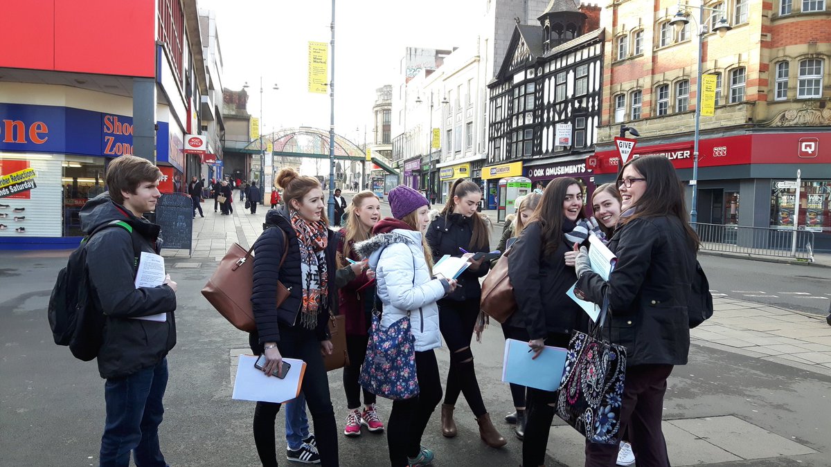 WalesGeography's tweet image. CastleGate counting the betting shops #environmentalsurvey #urbanproblems