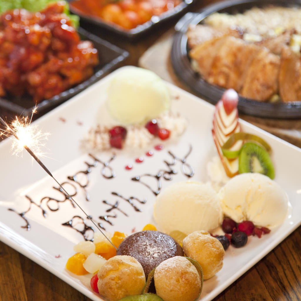 madan_shinsai's tweet photo. 4/9は #BlockB #ユグォン さんのお誕生日です♡
お祝いを兼ねて #まだん心斎橋店 では当日のBGMをBlockBさんの曲で営業します♪お誕生日プレートやケーキの持ち込みは要相談！TEL：0661217788
https://t.co/3hRjvdvjg8