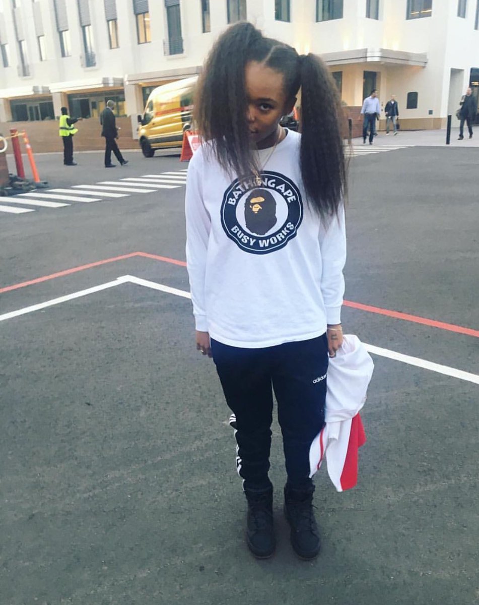 She so adorable 😍❤️