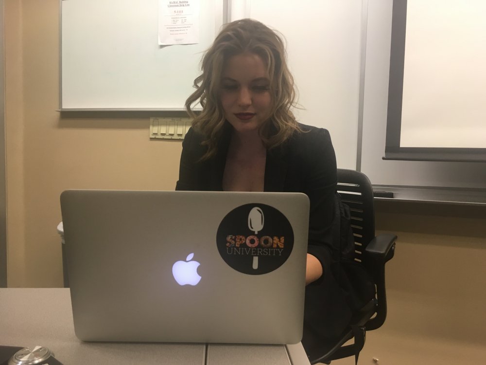 statepress's tweet photo. @spoon_asu emerges as the newest source for all things food at @ASU @karismasandova https://t.co/GnG4oMIXMO https://t.co/3ssLibaiJW