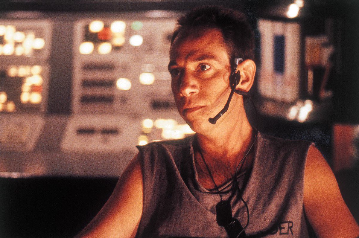 Junichi 是空 Llc En Twitter ロボコップ ツイン ピークス などで知られる俳優ミゲル フェラーがガンにより死去 享年61 弊社商品 ザ デプス のスナイダー役でした 発売中のblu Rayに収録されているテレビ朝日 日曜洋画劇場 版日本語 吹替音声ではミゲル