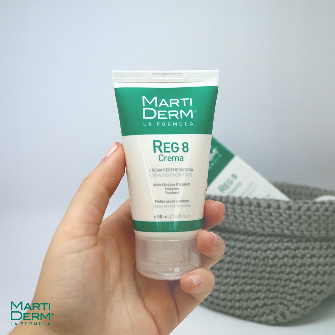 MartiDerm's tweet photo. ¿Conoces #Reg8? Es una crema #anti-aging que ayuda a combatir #arrugas e #imperfecciones de la #piel. ¡Pídela en tu farmacia! #MartiDerm https://t.co/xbNyedMr7O