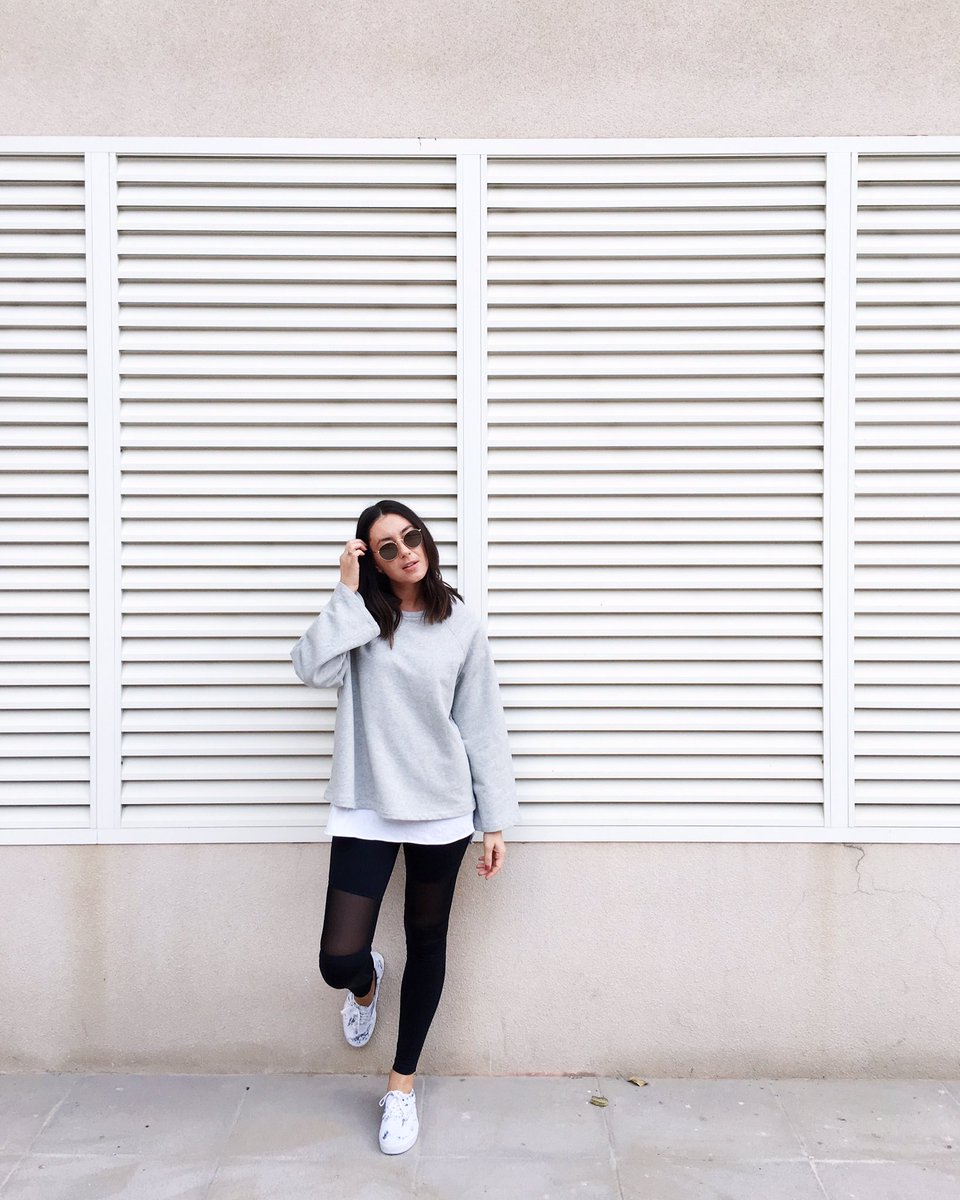 tja_sha's tweet photo. All bout that comfy life in my @cosstores jumper. Found it on sale for 70% off last night and couldn't resist. Happy Friday! #weekendvibes https://t.co/SvPHH4mJtp