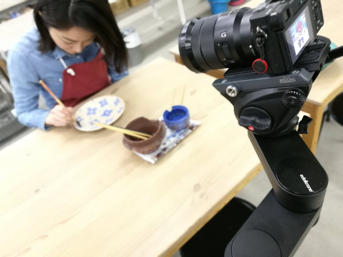 tsuttonton's tweet photo. 宇都宮ギョーザからの益子焼陶芸教室。
#edelkrone #wing7 こいつは簡易クレーンとしても大活躍してくれます。
#撮影 #ロケ #栃木 https://t.co/Xgr9ts9vqU
