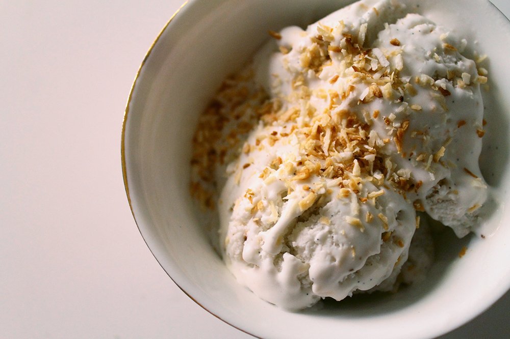 daniellethecat's tweet photo. Try my Toasted Coconut Ice Cream #recipe - it's sugar free, diary free, vegan, paleo and just insanely decadent: https://t.co/9IY3O6PlKw https://t.co/9ioXqT2t2d
