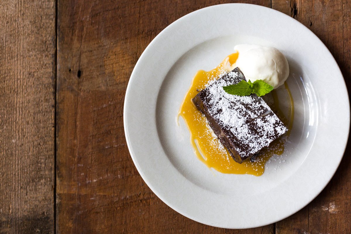 Show this post to get a free pud with any sandwich, salad, burger or main! Ends 22.01. T&amp;Cs: bit.ly/pandptandcs