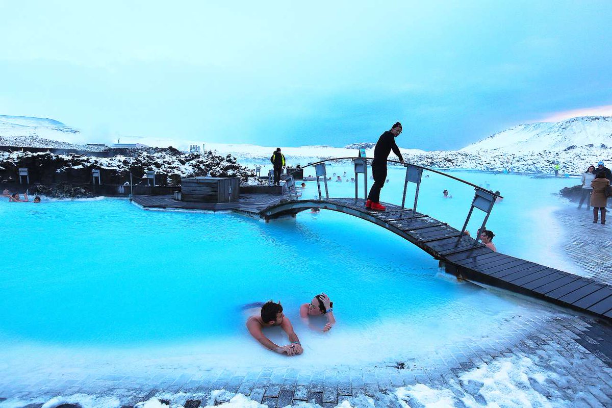Os presentamos estas fantásticas piscinas naturales situadas en Islandia, podréis disfrutar de sus aguas termales al aire libre.
¿Os gustan?