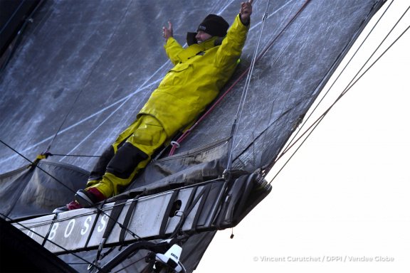 🏁Alex Thomson, Hugo Boss, deuxième du Vendée Globe 2016-2017 ➡️ bit.ly/2k9CHGB | #VG2016