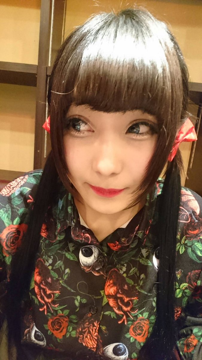 週間ジャーナリズム 編集部 狩野英孝さんのお相手の17歳アイドルが特定されました 削除済みのツイ垢も発見されています アイドルグループ 赤血球 のメンバー 7月に解散済み 清楚系ではなく激しい系で かなりの巨乳 関係を持ったとされる7月以降