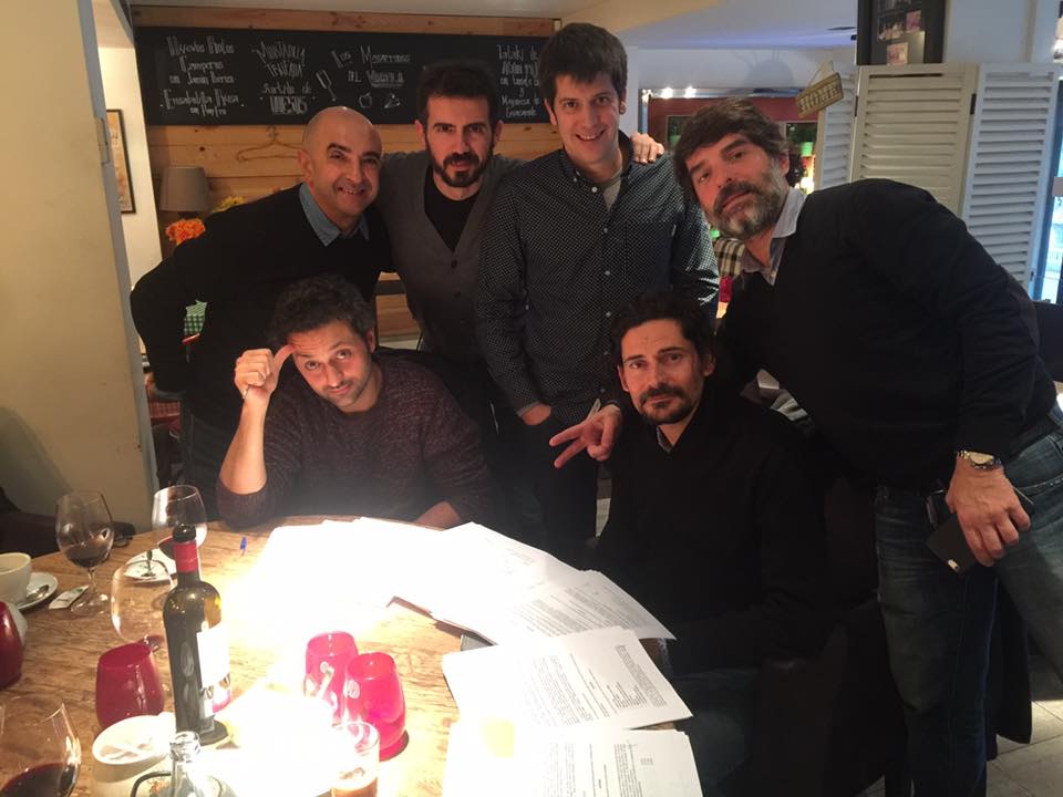 Muy contentos de renovar el contrato editorial con Els Amics de les Arts (<a href="/amicsdelesarts/">Els Amics de les Arts</a>) por su nuevo disco.