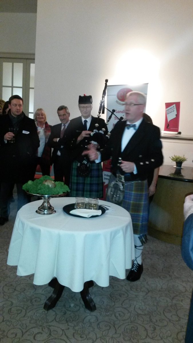 venuequeen's tweet image. Great evening, thank you @carolyn_addison #hospicstfrancis #eicinsurance #ten2twowherts