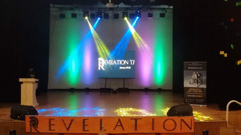 AyushiNarsaria's tweet photo. Let the fire begin #Revelation2017 #IAmVAnguard #SIBMB #LifeAtSIBMB https://t.co/2htE9byDZS