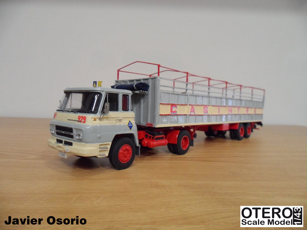 OteroScaleModel's tweet photo. #Camión #Barreiros realizado por Javier Osorio a partir de nuestro #KIT del 4220 #escala43 la caja hecha por él desde cero, no se incluye. https://t.co/njVKuqozfU