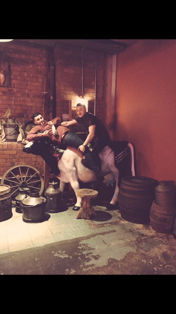 BillyFletcher1's tweet photo. HAPPY BIRTHDAY LEYD #cowriders @Si_Lloyd https://t.co/s4oPUav72w