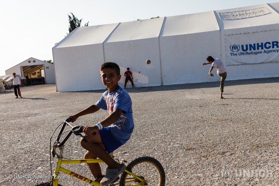 UNHCRCareers's tweet photo. Have you visited our careers page? #Jobs in #cluster coordination, #datamanegement & #externalrelations are open! https://t.co/2YtI4itcUA https://t.co/x5KrKZdjFa