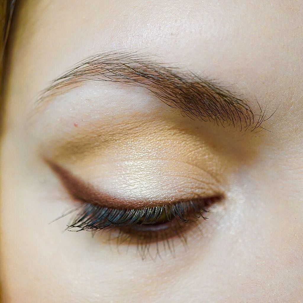 katebeautyowls's tweet photo. Quick and easy... my very forgiving under 10 minutes #eyeshadow #makeuplook with a #shadowliner that 🗡🗡🗡🗡 for more … https://t.co/V5GyZGdJdE