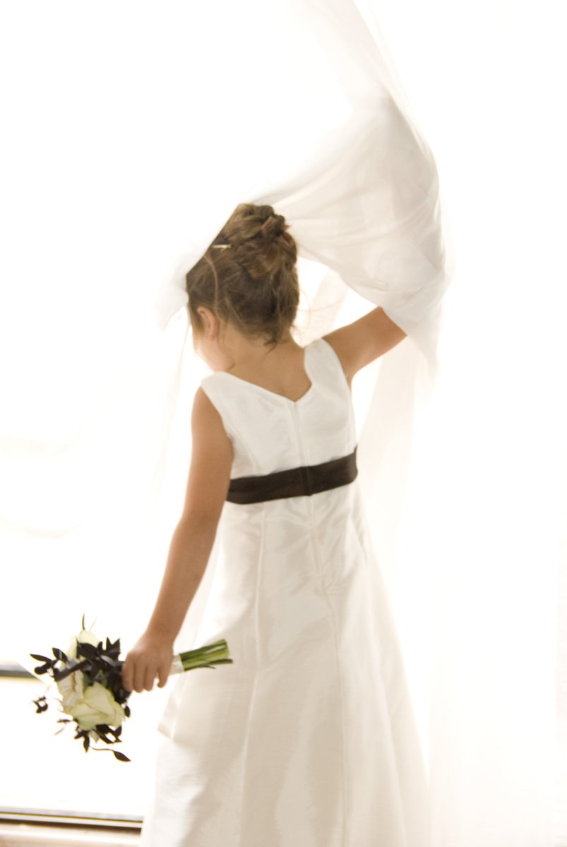 S2APhotography's tweet photo. Wedding Fun for the little bridesmaid https://t.co/17kbDRfqW6