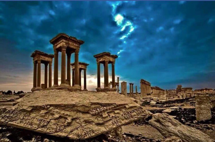 Iman84NL's tweet photo. Heartbreaking destruction| #ISIS destroyed the Tetrapylon and part of the Roman Theater in #Palmyra. https://t.co/7mhMVsSj7t