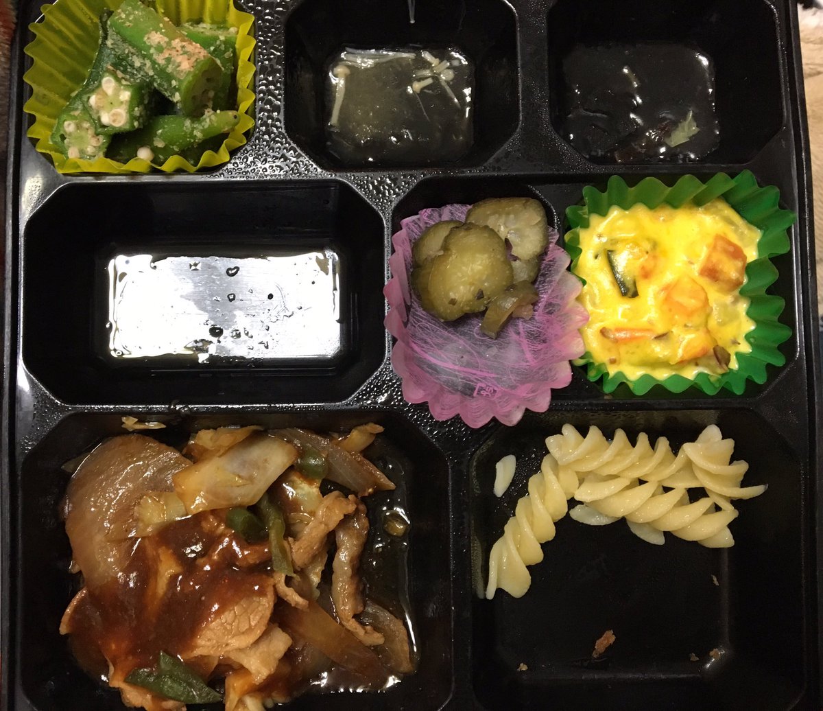 OjmMj's tweet photo. 夜ごはんー
野菜多め！ https://t.co/g60SPPB2LE