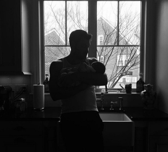 Fatherhood Suits Maksim Chmerkovskiy ift.tt/2jvPEXZ