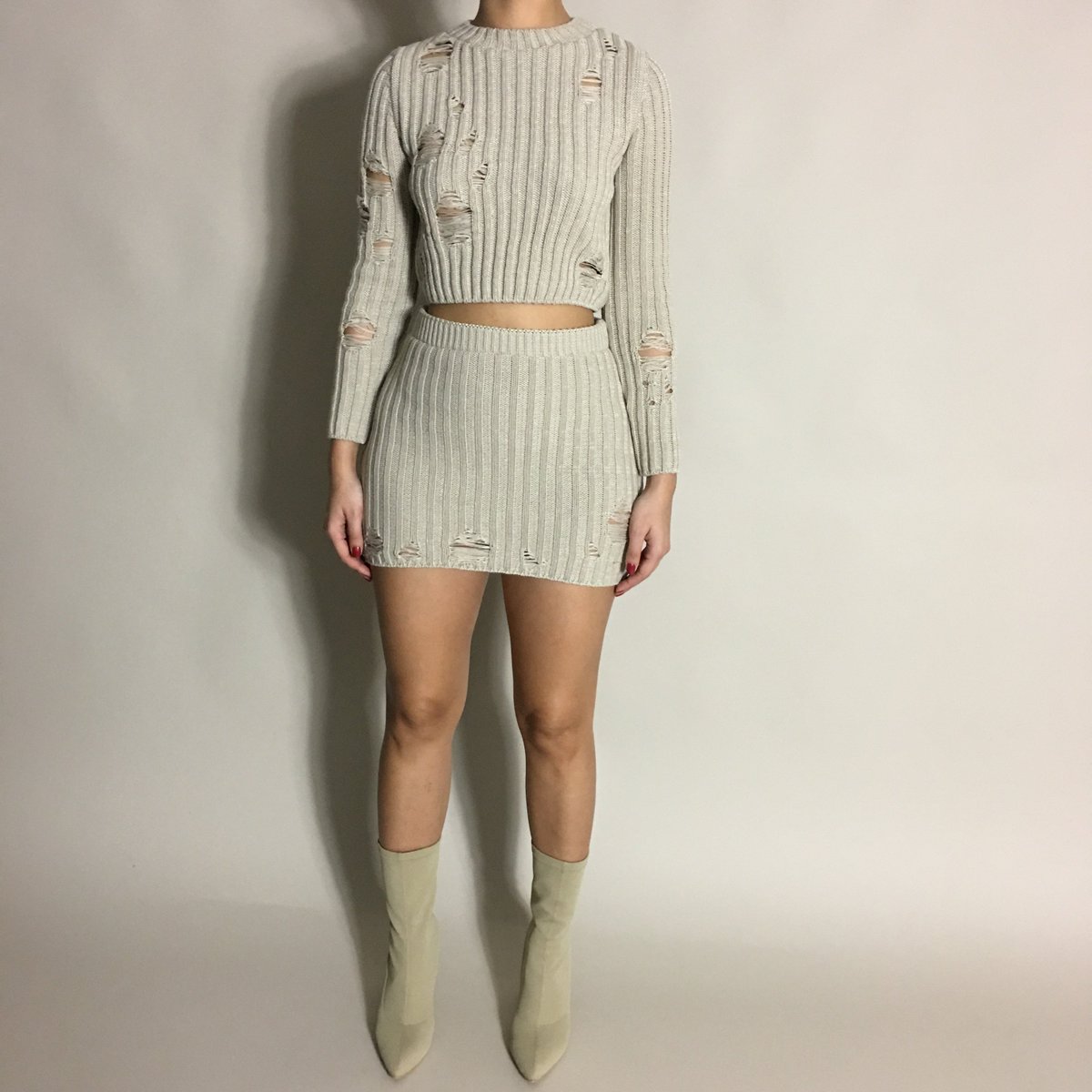 HOTMESSCLOTHES's tweet photo. Happy Fri-YAY! Start the weekend off right and snap up these #Baziic steals for £15 or less > https://t.co/X14lhVZIRh https://t.co/UIRbBVUqtp