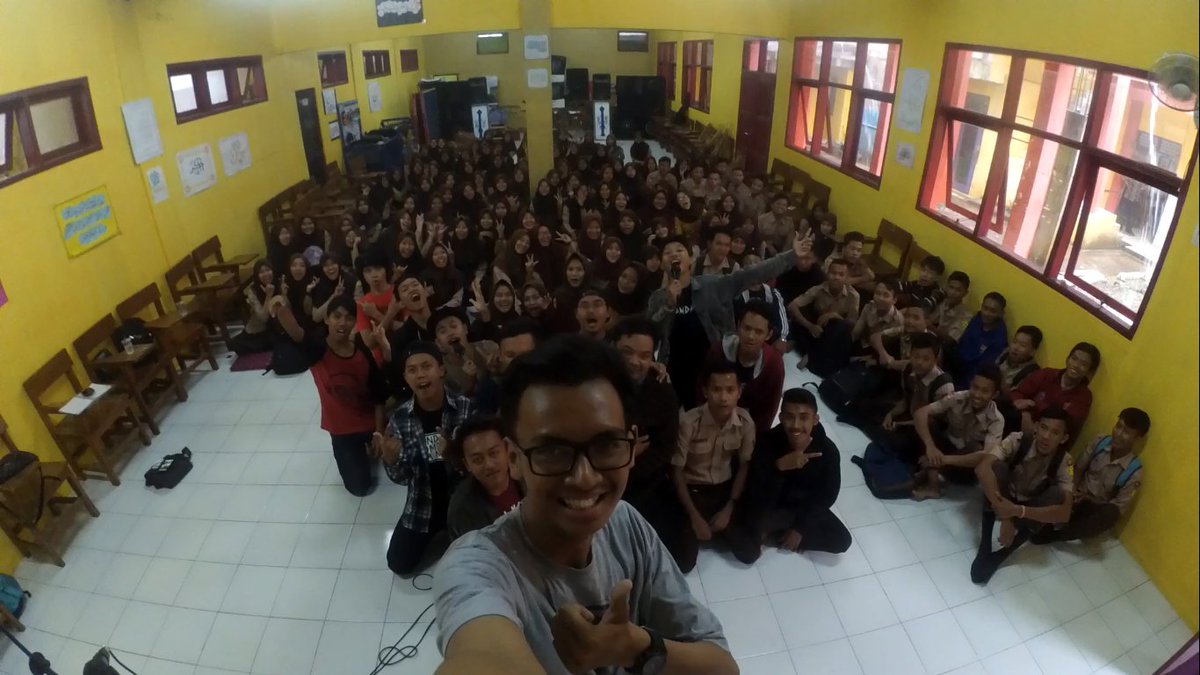 Terimakasih Untuk SMK Bhakti Kencana Ciamis 😍
Maaf apabila ada salah ,sampai ketemu lagi 😍