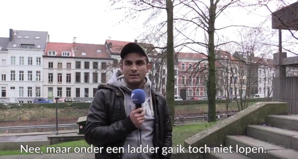[Video] Hoe bijgelovig zijn onze studenten? #VrijdagDe13e ht.ly/dKMK3084Zcz