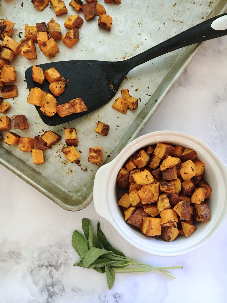 wellfueled's tweet photo. Roasted Lemon Sage Sweet Potatoes https://t.co/FXlviwX1Fa https://t.co/VUIPQPQnE6