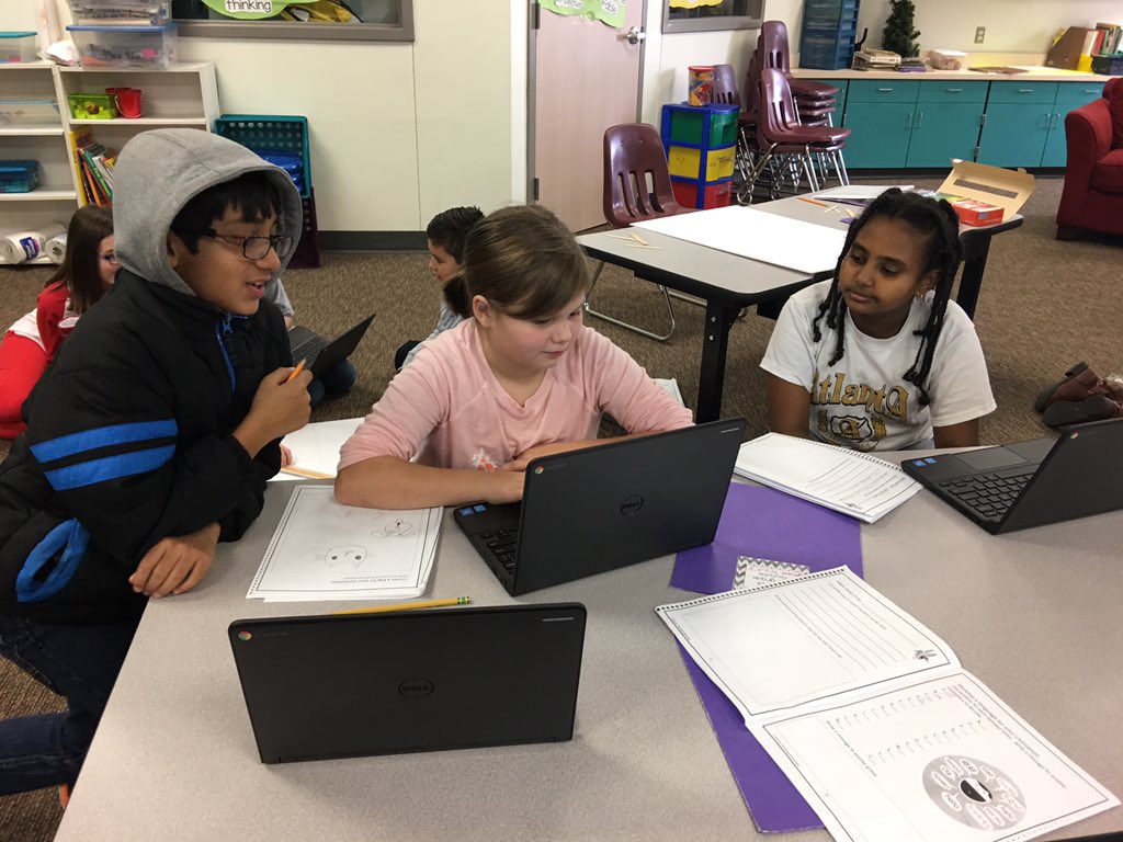 12KLW12's tweet photo. Creating civilizations today! What kind of a world do you want to live in? #Teamwork #collaboration #gtchat #thedodddinos #wylieway https://t.co/GifPvmPQYb