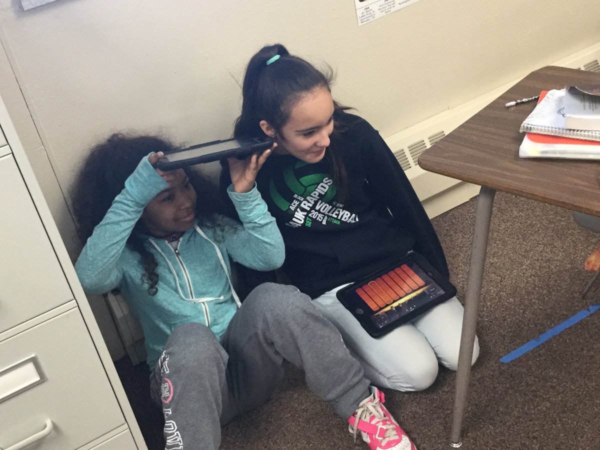 MrSchlangen's tweet photo. .@mrostendorf's Ss are getting into creating songs for all seasons! Showing learning about MN Ojibwe hstry. #srrms https://t.co/HNOAXccQp9