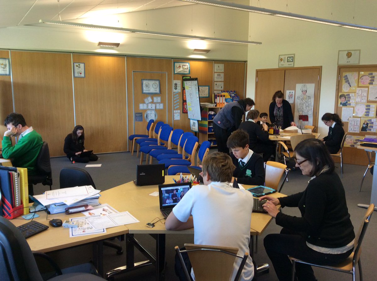 <a href="/MAL_SEN_Jersey/">Mont a l'Abbe School</a> learning with new tech thanks to Springfield School :)