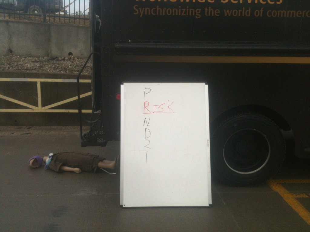 jimparrIII's tweet photo. R = RISK demo in Camdenton https://t.co/lgV9M903FO