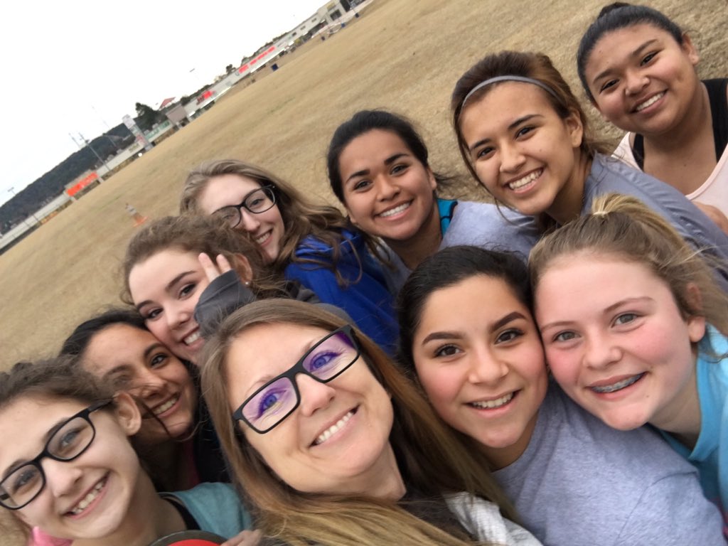 tkhvela3's tweet photo. Great first practice! Large group repping for the females.
Ready for this season.
#TivyTrack2017 #ThrowCrew https://t.co/qLiWdN8bMX