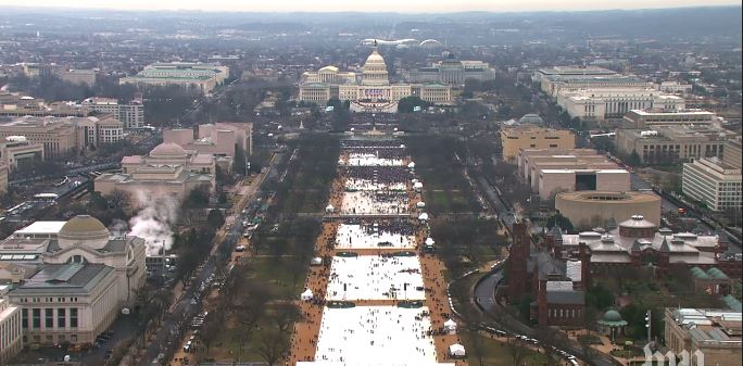 The National Mall is not even half filled in. "That's significant," says @edatpost wapo.st/2jwStId