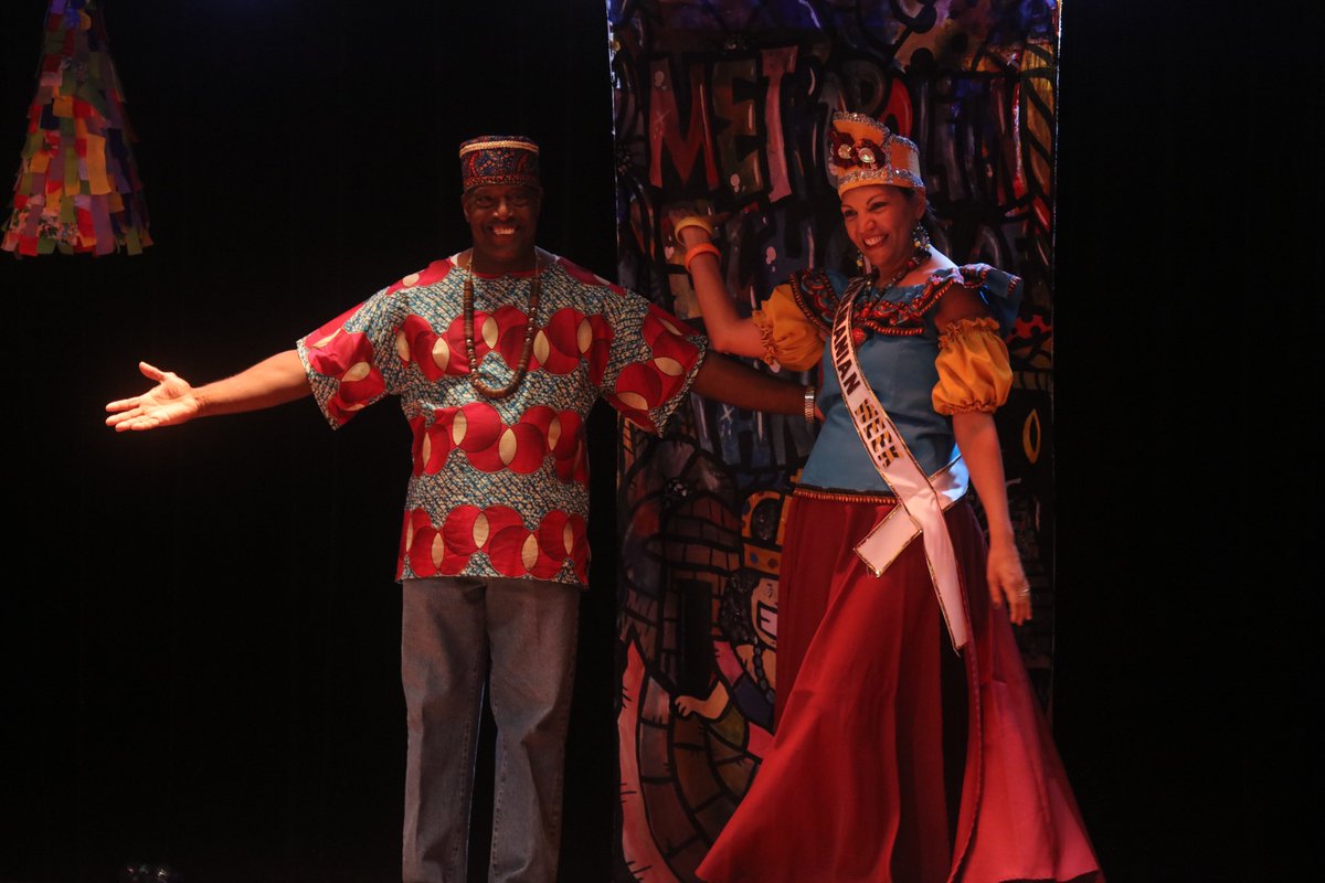 METSchoolPanama's tweet photo. Mr. Thomas & Ms. Lim Yueng model #AlexAdames' #designs at the #METFolkloricGala celebrating #Panama's rich #AfricanHeritage #IBPYP #IBMYP https://t.co/jjoIMGDVai