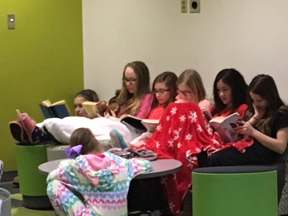 JMS717Principal's tweet photo. Read-A-Latte Day at Jordan Middle School #joyofreading, #JMSreads https://t.co/henHmasZhp