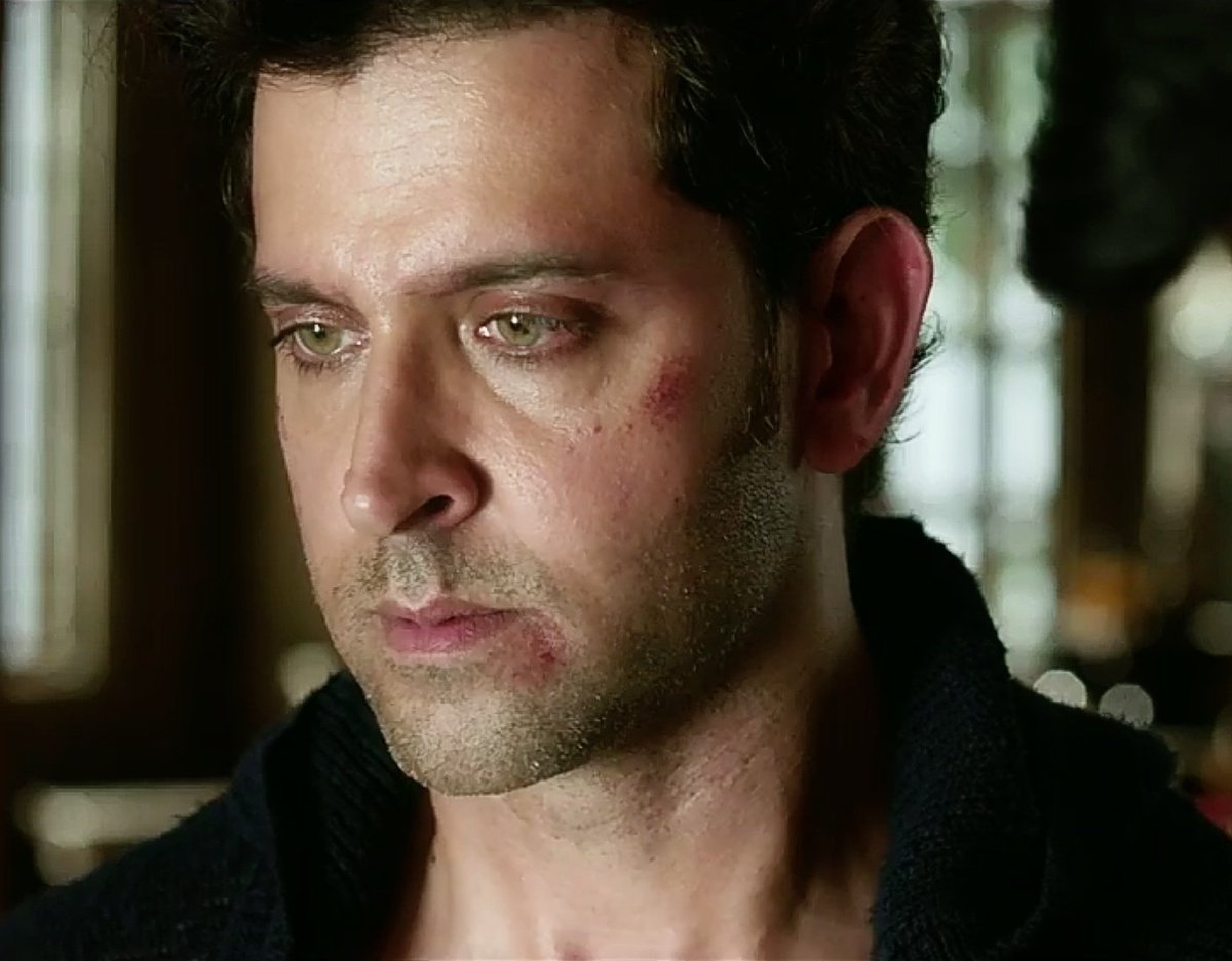 HrfcKolkata's tweet photo. The ultimate countdown begins! #5DaysToKaabil The game is to begin soon!
KAABIL VISION IN 5 DAYS https://t.co/Z6OHbXD5P1