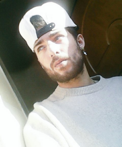 Real_ThonyMd's tweet photo. Sai il pensiero mi sale
La vita e un'incubo infernale
Ma non mi arrendo perché nella vita ci si fa del bene e del male
#Vivetesorridendo ;) https://t.co/jxthZaMWjF